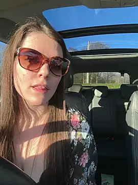 Snapshot of Ragdoll131 chatting on 03/14/25, 04:51 Ragdoll131 online show from 03/14/25, 04:51