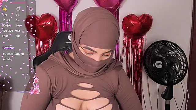 Snapshot of malak_nanyy chatting on 02/15/26, 11:30 malak nanyy online show from 02/15/26, 11:30