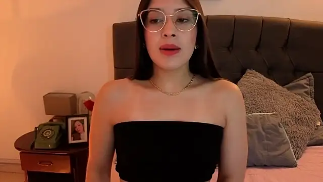 Emma Lombardi online show from 11/07/25, 01:33