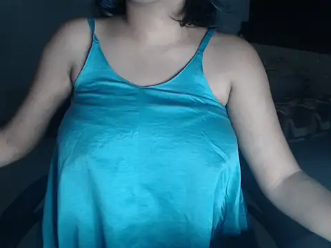 Snapshot of DevilErin chatting on 04/08/26, 02:17 DevilErin online show from 04/08/26, 02:17