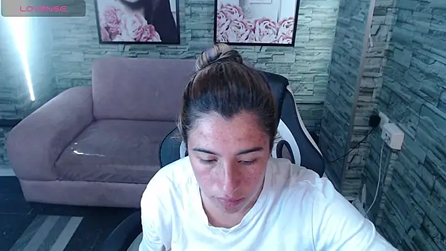 Snapshot of Valerie_b chatting on 02/07/25, 03:12 Valerie b online show from 02/07/25, 03:12