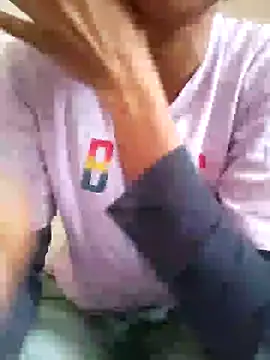 Snapshot of annu098 chatting on 01/22/25, 10:18 annu098 online show from 01/22/25, 10:18