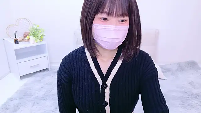 Snapshot of Im_Yu-na chatting on 12/18/24, 01:45 Im Yu-na online show from 12/18/24, 01:45