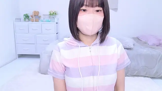 Snapshot of Im_Yu-na chatting on 03/13/25, 09:37 Im Yu-na online show from 03/13/25, 09:37