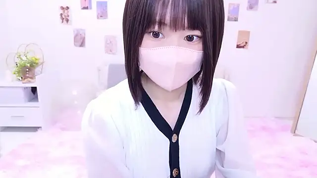 Snapshot of Im_Yu-na chatting on 11/22/25, 02:21 Im Yu-na online show from 11/22/25, 02:21