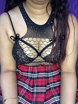 Snapshot of chelsiee1 chatting on 12/15/25, 06:12 chelsiee1 online show from 12/15/25, 06:12