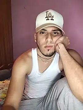 Snapshot of JackOcean chatting on 01/05/25, 12:42 JackOcean online show from 01/05/25, 12:42