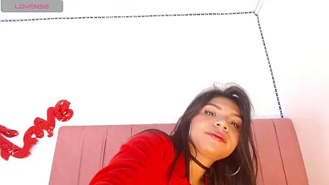 Snapshot of margiesfunnyhot303av chatting on 02/14/25, 04:37 margiesfunnyhot303av online show from 02/14/25, 04:37