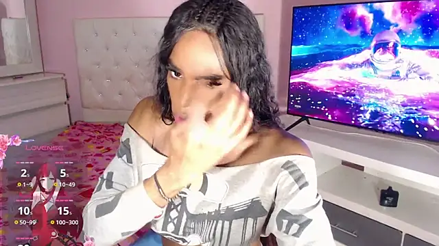 DannaDocell online show from 02/10/25, 08:21