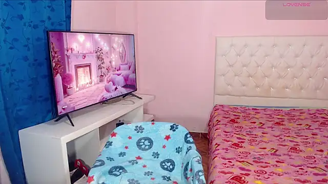 DannaDocell online show from 03/08/25, 03:56