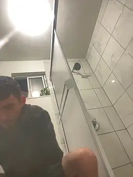 Snapshot of kevinsito1 chatting on 12/14/25, 12:54 kevinsito1 online show from 12/14/25, 12:54