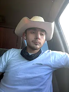 Snapshot of kevinsito1 chatting on 12/21/25, 05:20 kevinsito1 online show from 12/21/25, 05:20