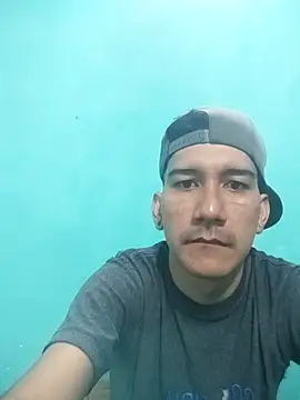 Carlos220493 online show from 10/28/25, 09:50