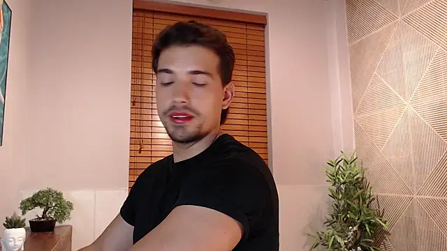 Ian Daviz online show from 02/08/25, 12:06