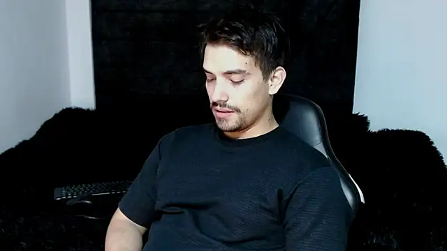 Ian Daviz online show from 04/08/26, 12:43