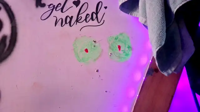 KRYZTALYNXXX online show from 01/15/25, 04:21