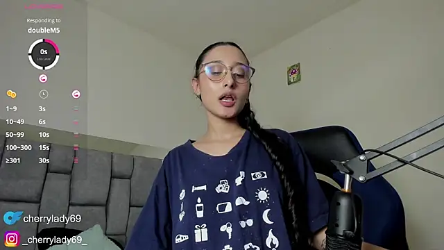 ladyAn  online show from 12/25/24, 11:20