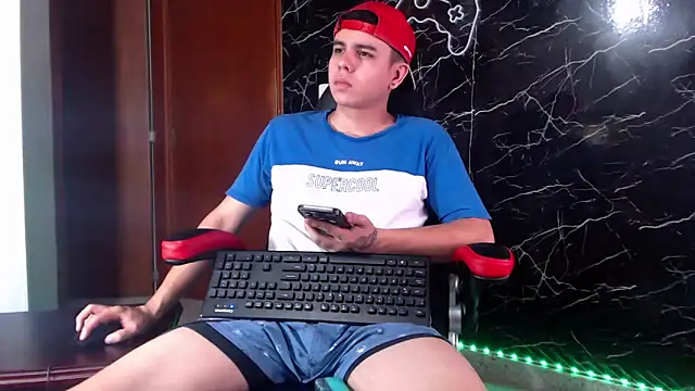 Snapshot of maty_hardx chatting on 01/17/25, 02:18 maty hardx online show from 01/17/25, 02:18