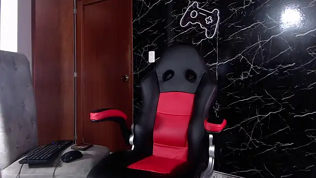 Snapshot of maty_hardx chatting on 03/19/25, 02:13 maty hardx online show from 03/19/25, 02:13