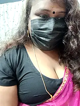 Snapshot of simran21 chatting on 01/19/25, 12:28 simran21 online show from 01/19/25, 12:28