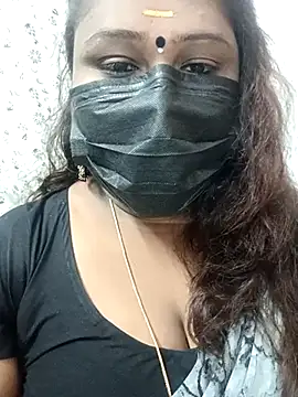 Snapshot of simran21 chatting on 02/23/25, 02:04 simran21 online show from 02/23/25, 02:04