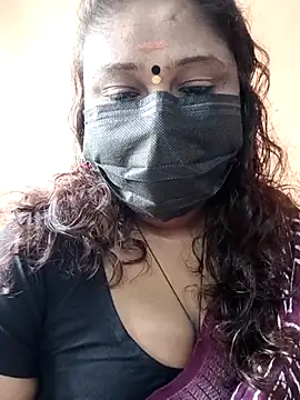 Snapshot of simran21 chatting on 11/16/25, 09:48 simran21 online show from 11/16/25, 09:48