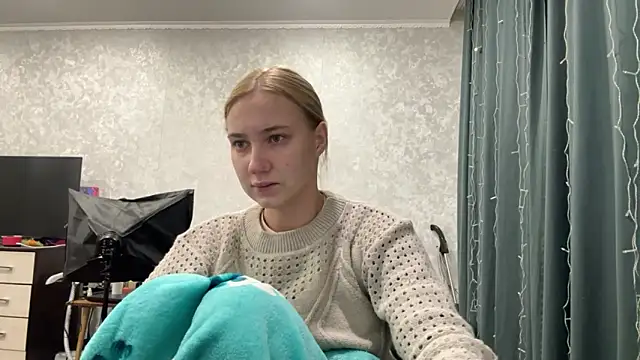 AnneBall online show from 12/31/24, 05:33