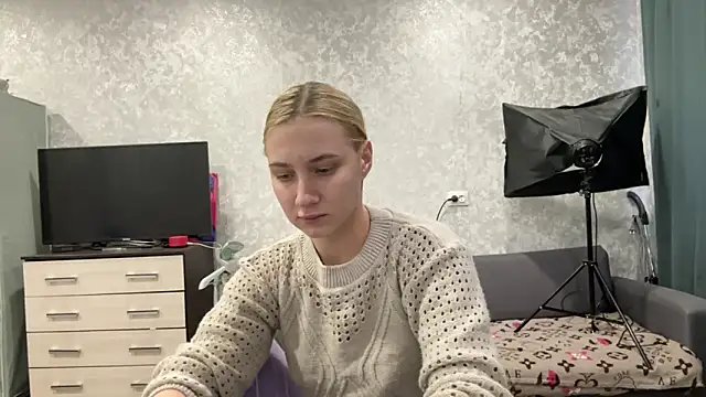 AnneBall online show from 01/23/25, 12:19