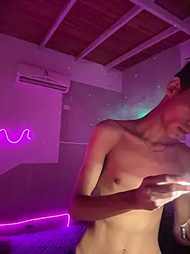 Snapshot of Mauuu18 chatting on 10/26/25, 02:50 Mauuu18 online show from 10/26/25, 02:50