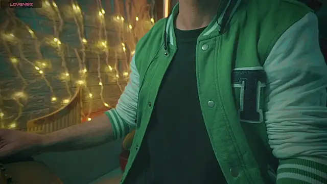 Snapshot of alex-volo chatting on 12/27/24, 04:36 alex-volo online show from 12/27/24, 04:36