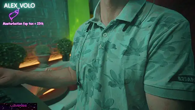 Snapshot of alex-volo chatting on 01/25/25, 09:26 alex-volo online show from 01/25/25, 09:26