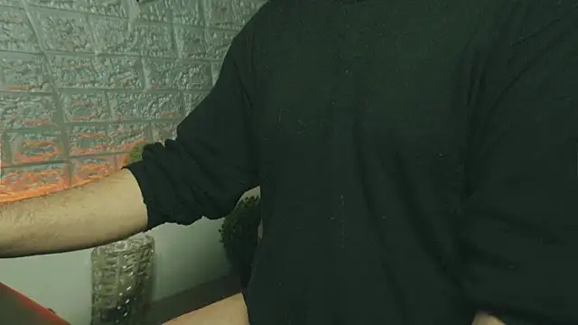 Snapshot of alex-volo chatting on 03/13/26, 12:06 alex-volo online show from 03/13/26, 12:06