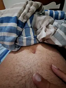 Snapshot of brunolorran6969 chatting on 01/01/25, 12:21 brunolorran6969 online show from 01/01/25, 12:21