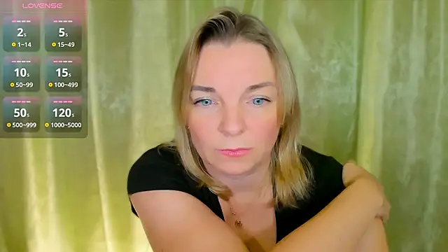 Regina  blue online show from 12/17/24, 08:43