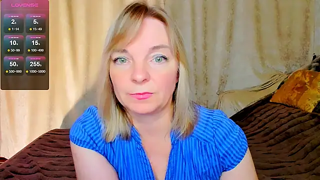 Regina  blue online show from 09/12/25, 06:41