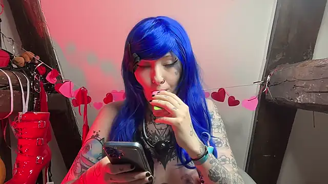 Snapshot of coyemoo chatting on 03/10/26, 10:42 coyemoo online show from 03/10/26, 10:42