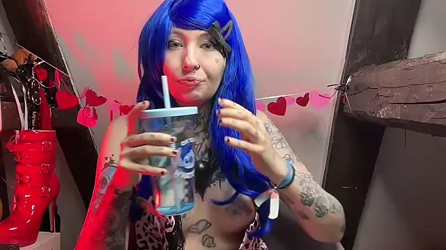 Snapshot of coyemoo chatting on 03/17/26, 10:18 coyemoo online show from 03/17/26, 10:18