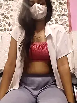 Snapshot of Kashish_18 chatting on 12/23/24, 06:22 Kashish 18 online show from 12/23/24, 06:22