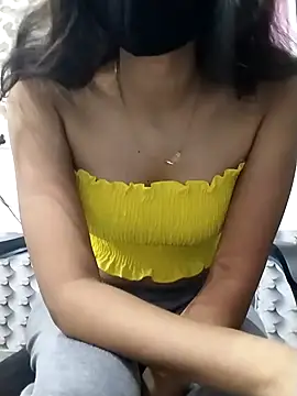 Snapshot of Kashish_18 chatting on 01/23/25, 09:39 Kashish 18 online show from 01/23/25, 09:39