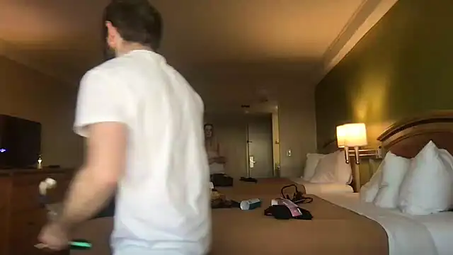 Snapshot of SpunCandy chatting on 03/29/26, 11:43 SpunCandy online show from 03/29/26, 11:43