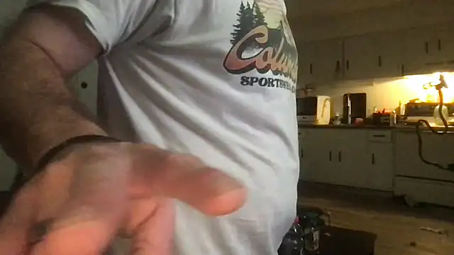 Snapshot of SpunCandy chatting on 04/06/26, 04:46 SpunCandy online show from 04/06/26, 04:46