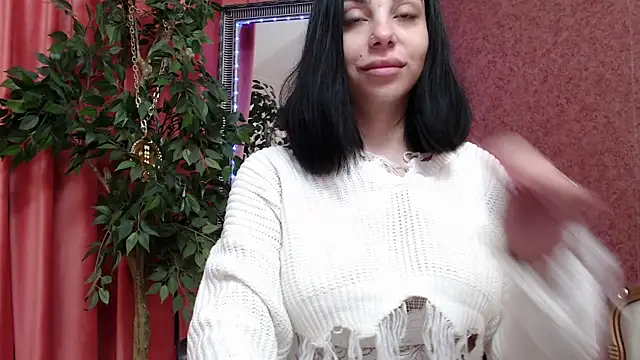 MissJuliax online show from 12/15/25, 08:07