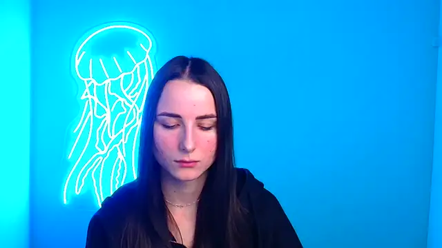 Eva Janee online show from 12/05/24, 10:23