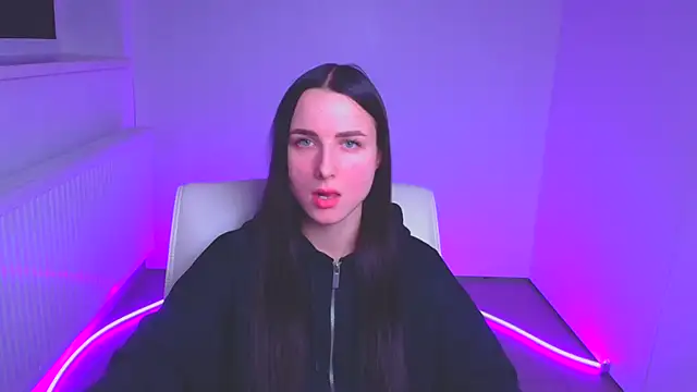 Eva Janee online show from 01/22/25, 12:17