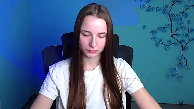 Snapshot of Eva_Janee chatting on 05/18/26, 05:57 Eva Janee online show from 05/18/26, 05:57