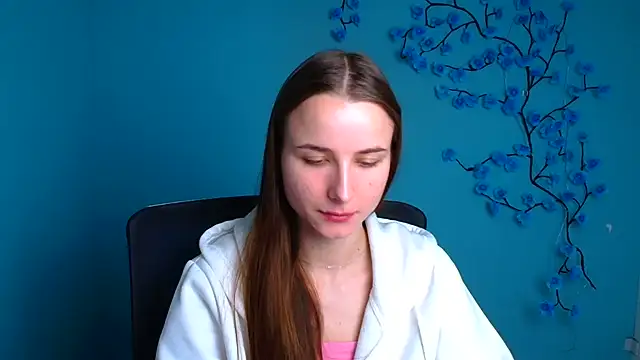 Eva Janee online show from 06/17/26, 05:43