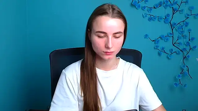 Eva Janee online show from 06/23/26, 05:49