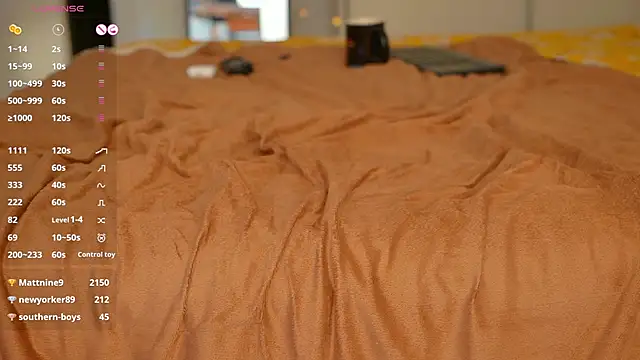 Snapshot of FazeyJ_ chatting on 12/20/24, 10:16 FazeyJ online show from 12/20/24, 10:16