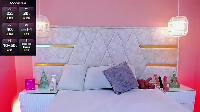 melany saenz online show from 09/24/25, 03:54