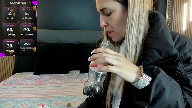 EvaaLovia1 online show from 02/16/26, 01:29